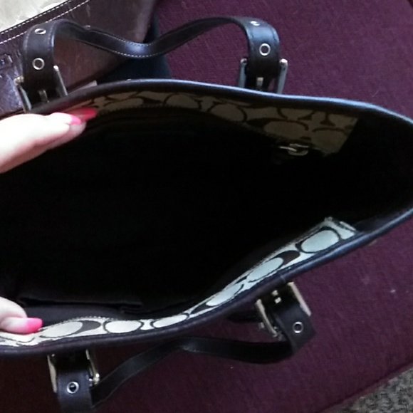 Purse - Picture 2 of 4